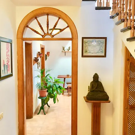 Casa De Las Dos Palmeras * Haría